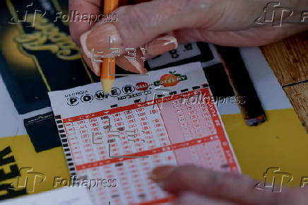 Powerball lottery jackpot at 1.1 billion US dollars