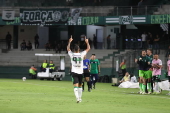 Campeonato paranaense partida entre o coritiba contra o maringá