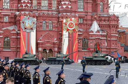 Russia marks Victory Day with military parade in Moscow