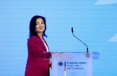 Outgoing German Economy and Climate Minister Robert Habeck hands over to successor Katherina Reiche