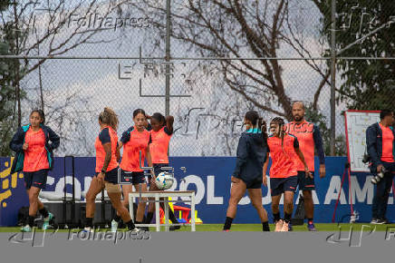 Selección femenina de Ecuador se prepara para su debut en la Copa América