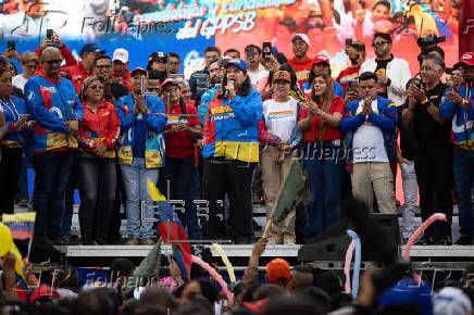 Chavismo y oposición hacen un último llamado a votar en cierre de campaña para municipales