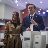 Los líderes de los principales partidos políticos votan en las elecciones de Canadá