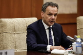 Dutch Foreign Minister Caspar Veldkamp visits China