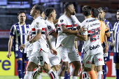 Match between são paulo and talleres for the 2025 libertadores cup.
