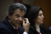 Os ministros Fernando Haddad e Simone Tebet anunciam as novas medidas econômicas