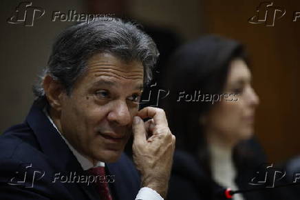 Os ministros Fernando Haddad e Simone Tebet anunciam as novas medidas econômicas