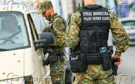 Poland imposes checks on German and Lithuanian borders amid migration fears