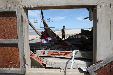 Several dead as Typhoon Kalmaegi batters central Vietnam
