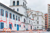 Pichação no Pátio do Colégio