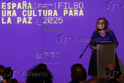Urtasun abre las puertas del pabellón de España en la FilBo, homenaje a la literatura oral