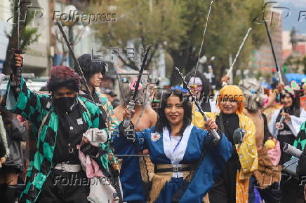 El 'Día del Orgullo Friki' se fortalece en Bolivia con un desfile cientos de fanáticos