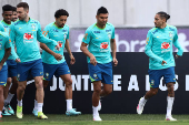 Segundo dia de treino da Seleção Brasileira no CT Joaquim Grava