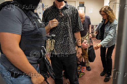 U.S. federal immigration officers at immigration court in New York