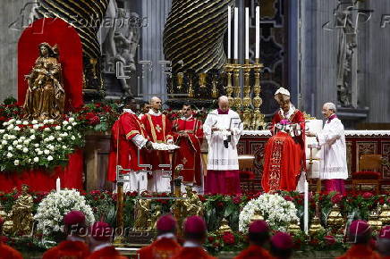 Pope Leo XIV leads Holy Mass on the Solemnity of the Holy Apostles Peter and Paul