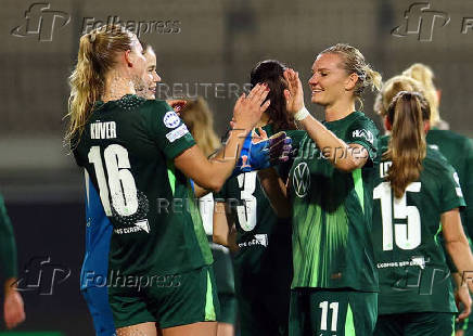 UEFA Women's Champions League - VfL Wolfsburg v Paris St Germain