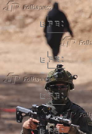Israeli military operation continues for 97th consecutive day in Nur Shams refugee camp