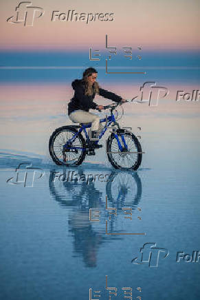 Atardecer en el salar de Uyuni