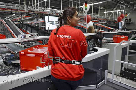 Picnic supermarket opens first automated grocery fulfilment centre in Oberhausen