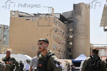 Israeli PM Netanyahu visits Soroka hospital following Iranian strike
