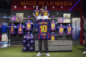 Lamine Yamal hereda el '10' de Messi, Maradona, Ronaldinho y Romario