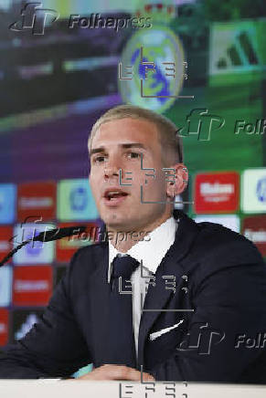 Presentación de Franco Mastantuono