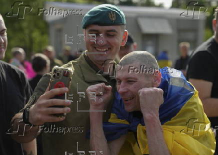 Russia and Ukraine exchange prisoners of war