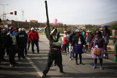 Bloqueos de afines a Morales derivan en enfrentamientos y pérdidas millonarias en Bolivia