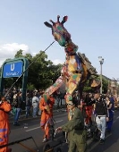 A vibrante e vanguardista capital da Alemanha recebe o carnaval anual de culturas em suas ruas.