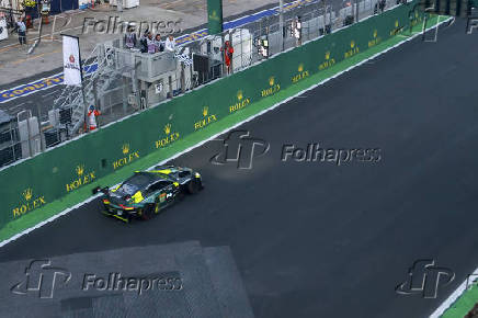 Bandeirada e pódio da categoria lmgt3 durante o fia wec no rolex 6 horas de são paulo