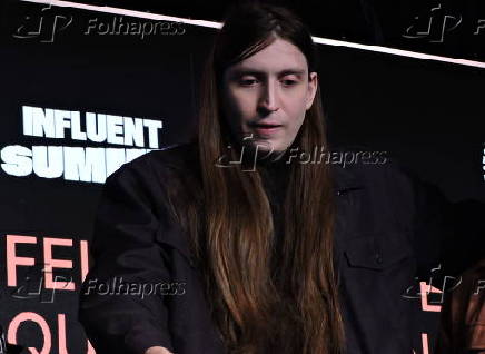 Youtuber e influenciador felca participa da influent summit