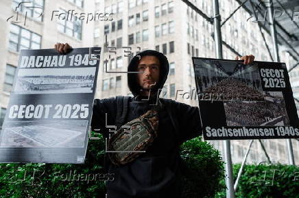Protest against ICE agents detentions of migrants