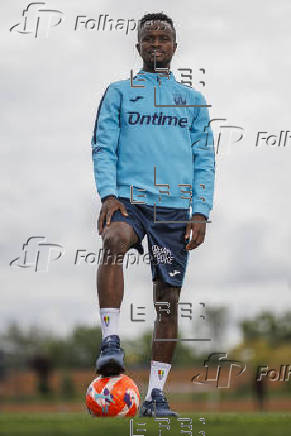 Cissé: Si la gente me ve como alguien humilde, estoy contento