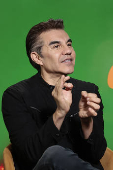 El actor Adrián Uribe va ‘Al Chile’ en su nueva docuserie sobre el picante mexicano