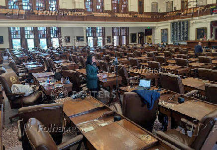 Democratic lawmakers in Texas in redistricting battle