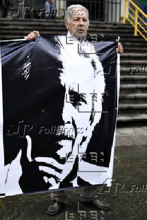 Periodistas y activistas guatemaltecos exigen al Supremo la libertad de José Rubén Zamora
