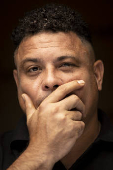 Retrato do ex-jogador Ronaldo Nazário, o Ronaldo Fenômeno