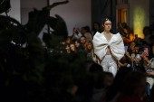 Pasarela de moda de novias Atelier Couture: desfile Esther Noriega