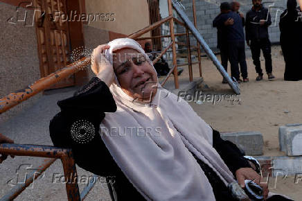Palestinians mourn loved ones killed in Israeli strikes