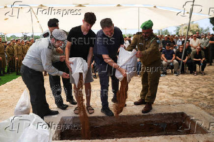 Funeral of Israeli soldier Staff sergeant Yoav Raver, in Sde Warburg