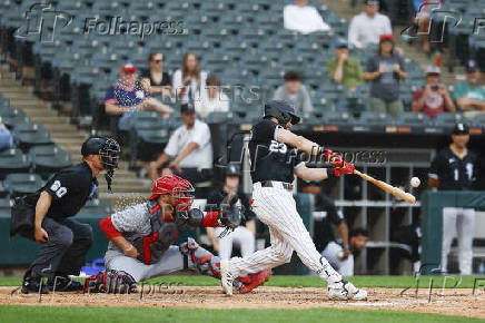 MLB: Game Two-St. Louis Cardinals at Chicago White Sox