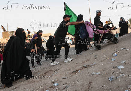 Pilgrims Journey to Karbala for Arbaeen Ritual