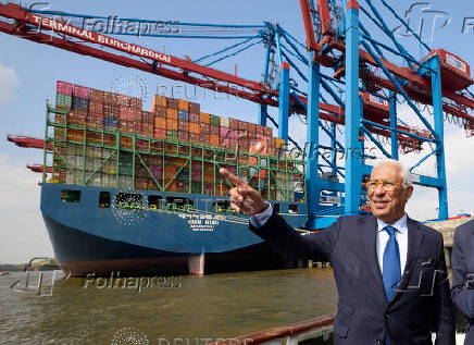 European Council President Antonio Costa tours Hamburg harbour