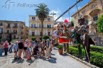 Crowds offer an opportunity for Italy's south