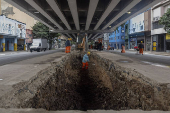 Obras para a construção de floreiras e jardins sob o Minhocão