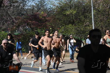 Movimentação no Parque Ibirapuera em São Paulo