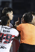 Match between são paulo and talleres for the 2025 libertadores cup.