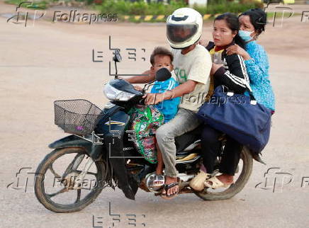 La población huye de Camboya debido al conflicto armado fronterizo con Tailandia