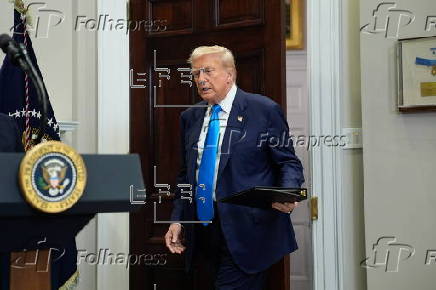 US President Trump signs congressional bill