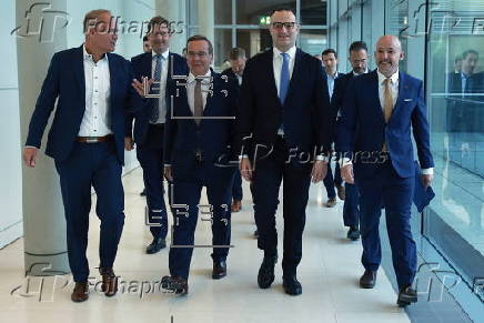 Governing coalition in Berlin agrees on military service model